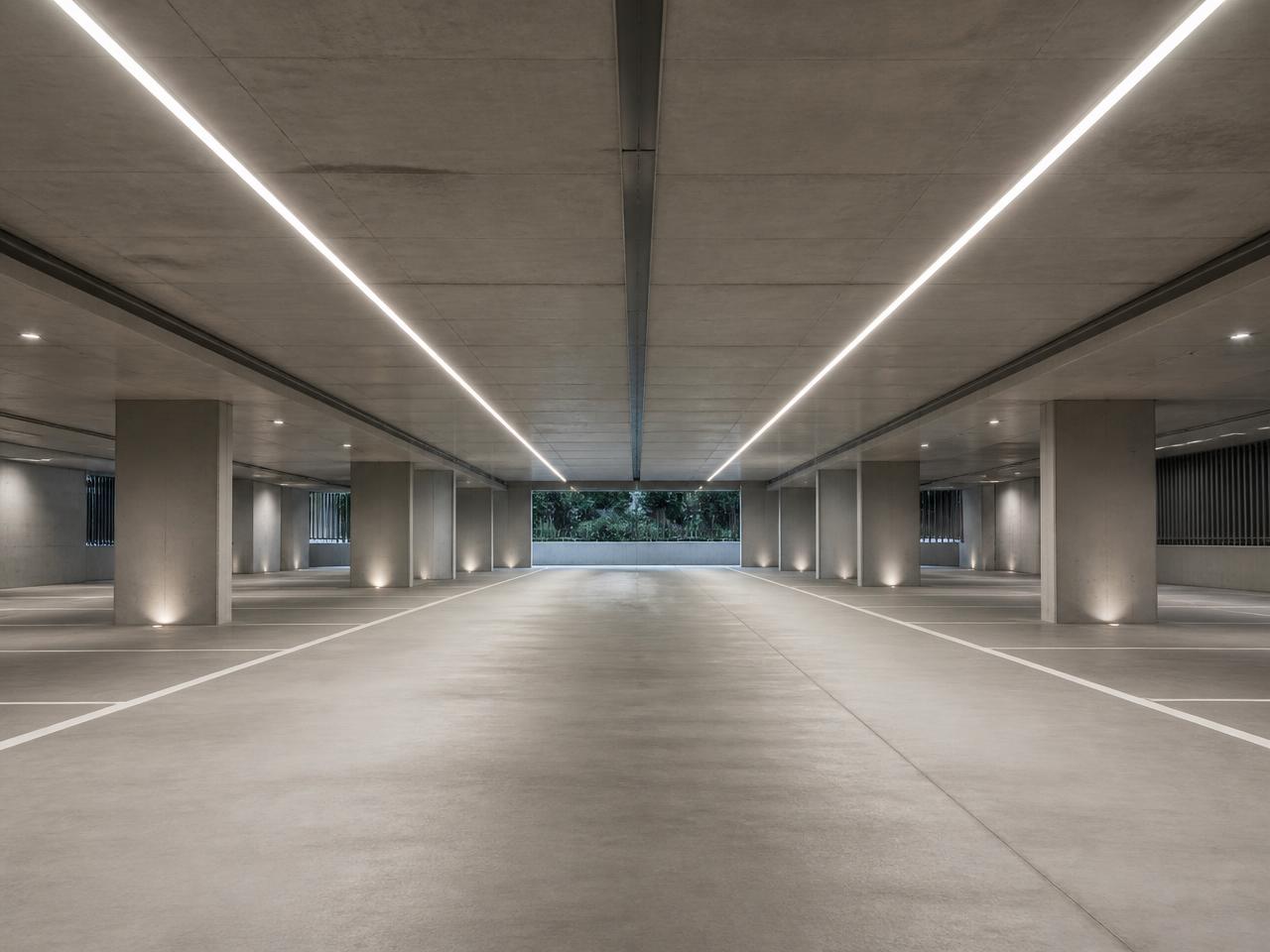 Estacionamiento del inmueble